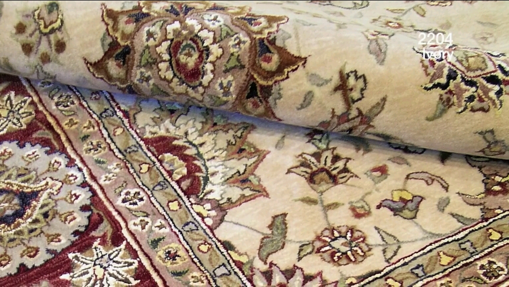 Woll and Silk Rugs